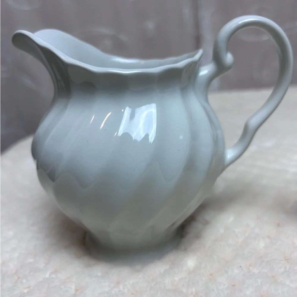 Vintage Johnson Brothers Snow White Swirl Sugar Bowl/w Lid and Creamer